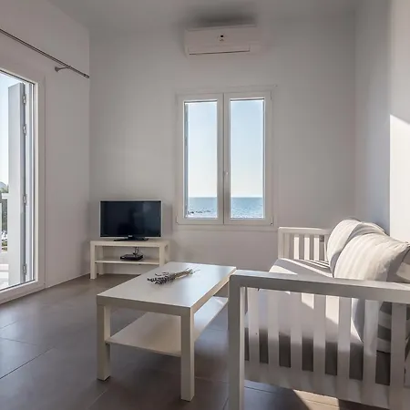 Milos Waves Luxury * 阿波罗尼亚