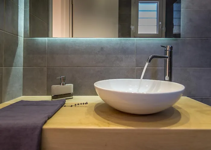 Milos Waves Luxury Апартаменты Поллония