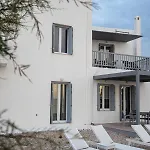 Milos Waves Luxury * Pollonia