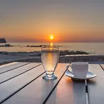 Milos Waves Luxury Apartamento Pollonia