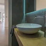 Milos Waves Luxury Pollonia